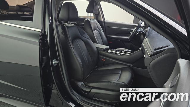 Hyundai Sonata 2021 — photo 12