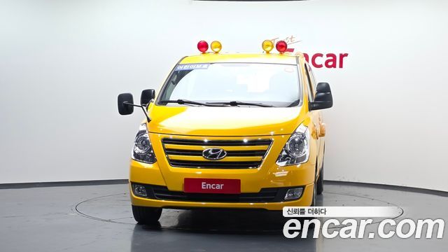 Hyundai Starex 2016 — photo 3
