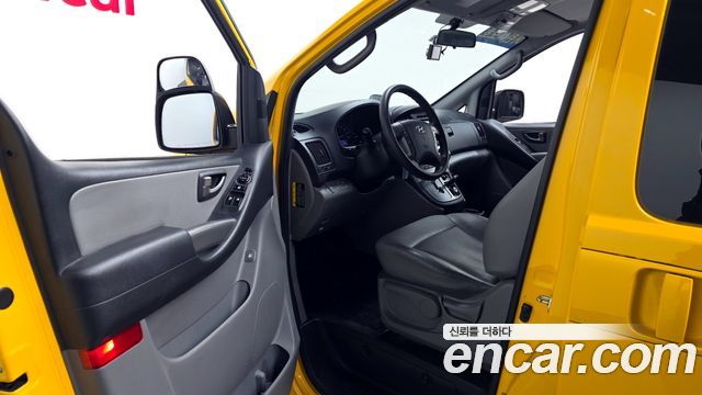 Hyundai Starex 2016 — photo 10