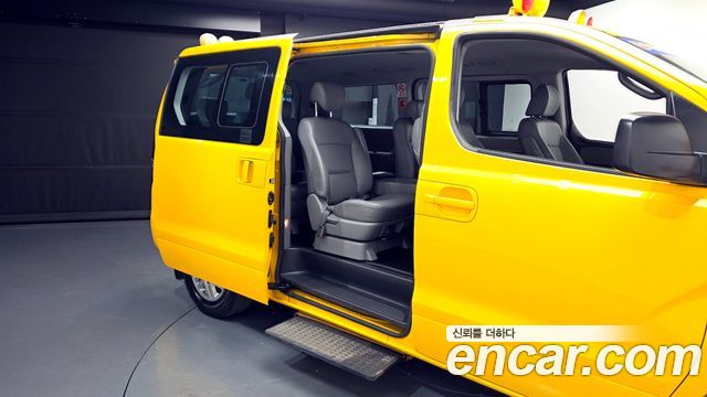 Hyundai Starex 2016 — photo 19
