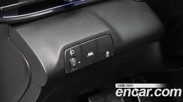 Hyundai AVANTE 2022 — photo 16