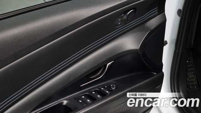 Hyundai AVANTE 2022 — photo 17