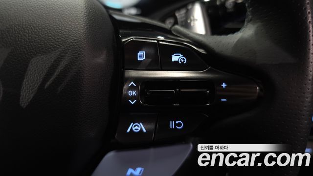 Hyundai AVANTE 2022 — photo 19
