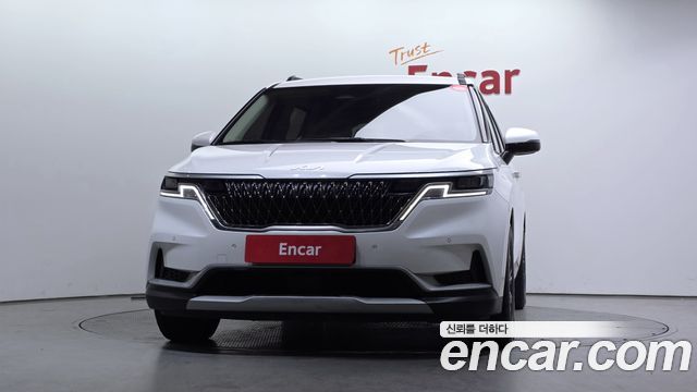 Kia Canival 2023 — photo 3