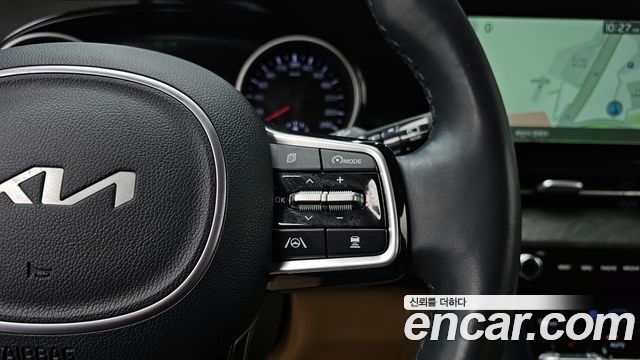 Kia Canival 2023 — photo 19