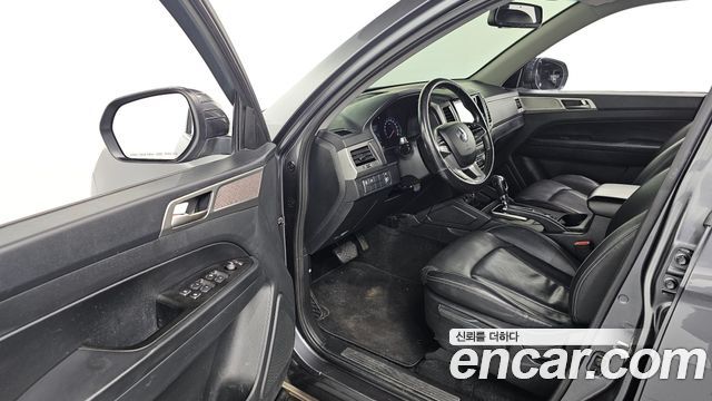 KG Mobility Rexton 2018 — photo 10