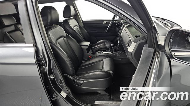 KG Mobility Rexton 2018 — photo 13