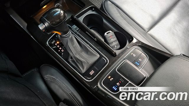 Kia K7 2013 — photo 9