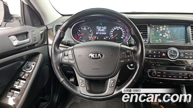 Kia K7 2013 — photo 13