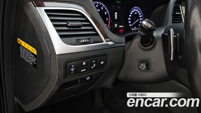 Hyundai Genesis 2016 — photo 17