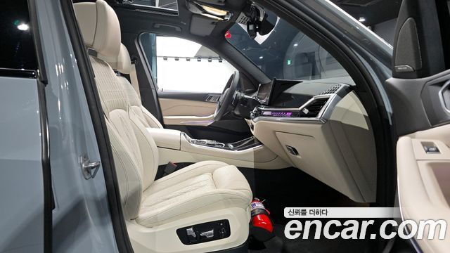 BMW X5 2026 — photo 11