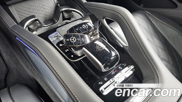 Mercedes-Benz GLS-Class 2024 — photo 9