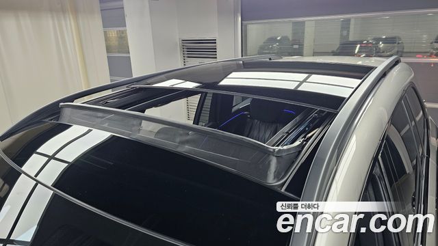 Mercedes-Benz GLS-Class 2024 — photo 19