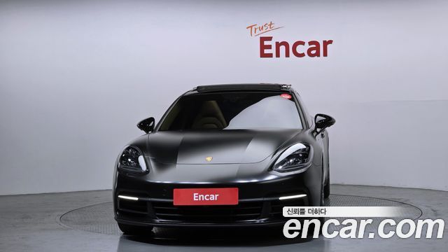 Porsche Panamera 2018 — photo 3