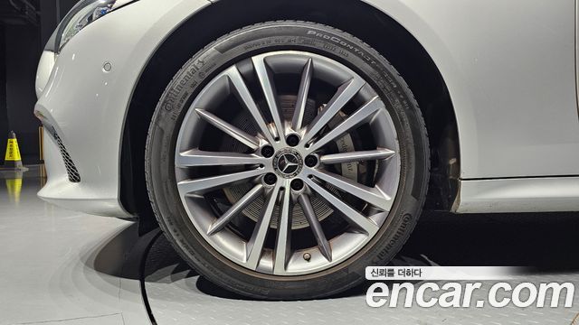 Mercedes-Benz CLS-Class 2019 — photo 5