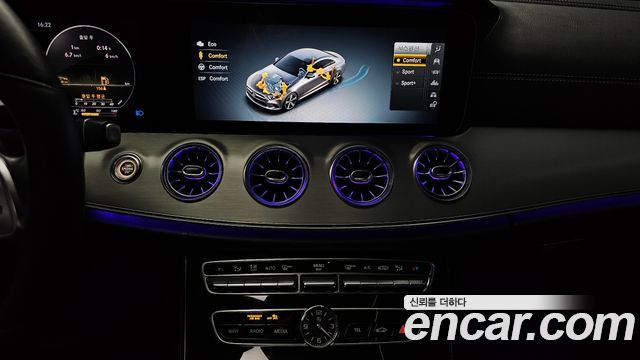 Mercedes-Benz CLS-Class 2019 — photo 14