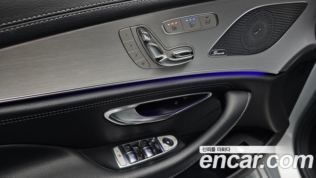 Mercedes-Benz CLS-Class 2019 — photo 16