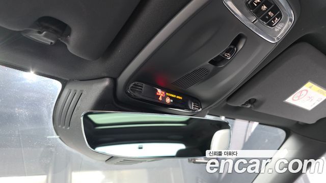 Volvo XC60 2021 — photo 17