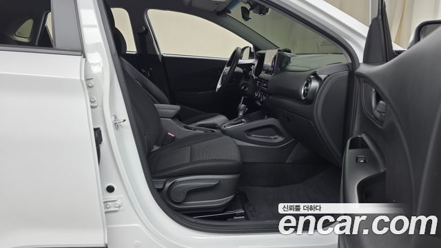 Hyundai Kona 2022 — photo 11