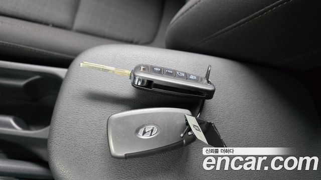 Hyundai Kona 2022 — photo 19