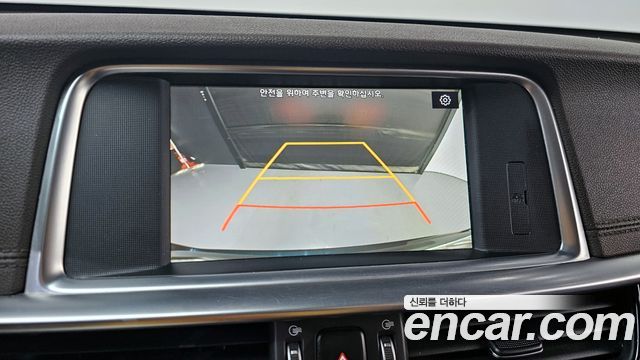 Kia K5 2019 — photo 16