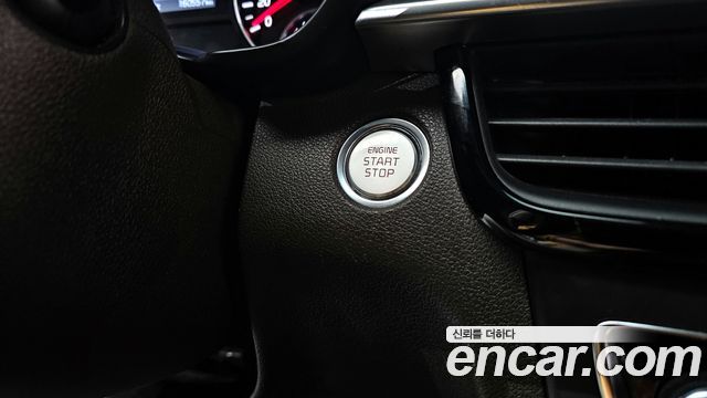 Kia K5 2019 — photo 19