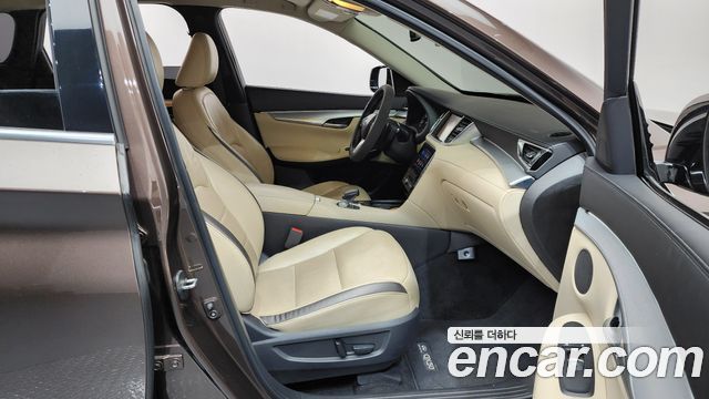 Infiniti QX50 2019 — photo 11