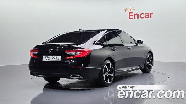 Honda Accord 2018 — photo 2