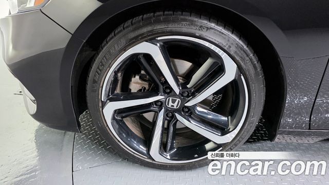 Honda Accord 2018 — photo 5
