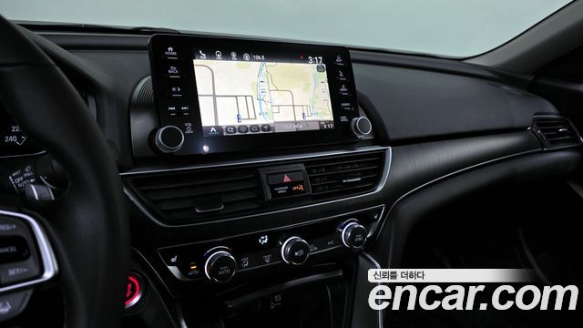 Honda Accord 2018 — photo 14