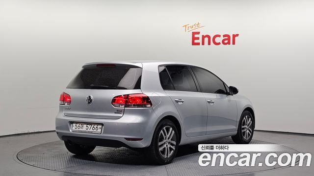Volkswagen Golf 2012 — photo 2