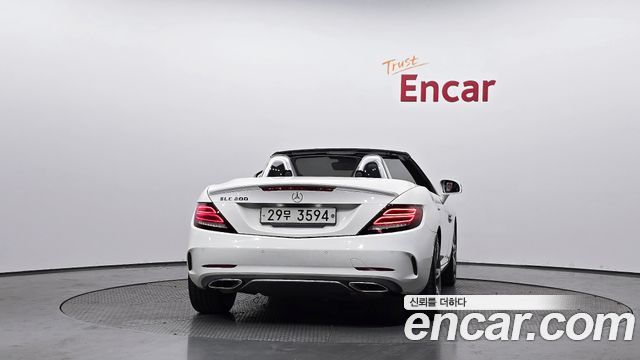 Mercedes-Benz SLC-Class 2017 — photo 4