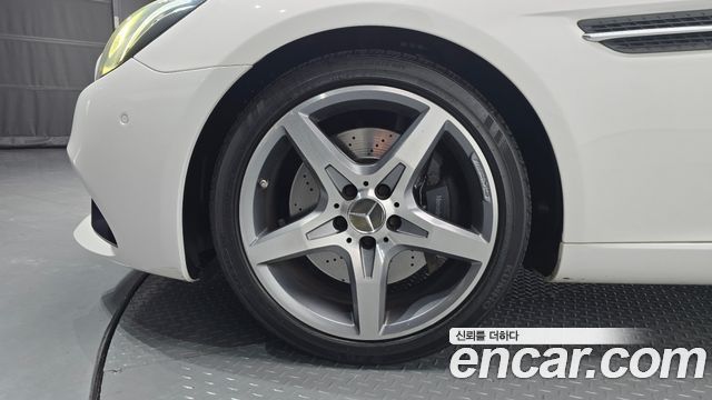 Mercedes-Benz SLC-Class 2017 — photo 5