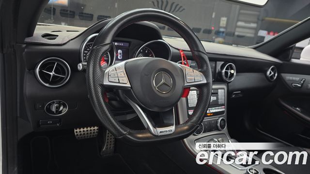 Mercedes-Benz SLC-Class 2017 — photo 13