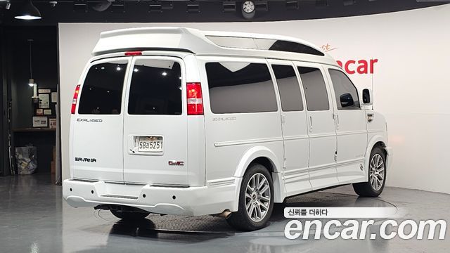 GMC Savana 2020 — photo 2