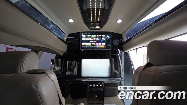 GMC Savana 2020 — photo 15