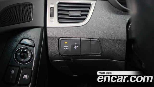 Hyundai AVANTE 2011 — photo 15