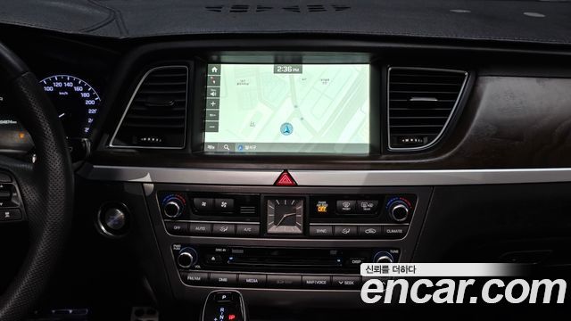 Hyundai Genesis 2016 — photo 14
