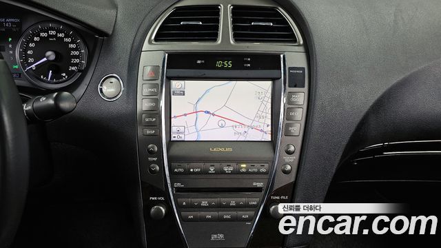 Lexus ES 2011 — photo 14