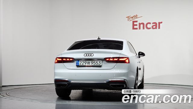 Audi A5 2022 — photo 4