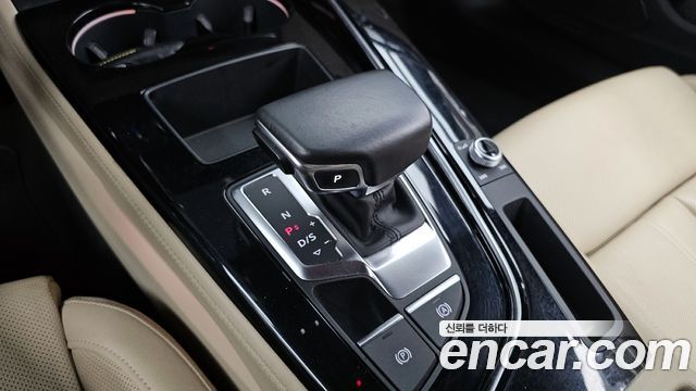 Audi A5 2022 — photo 9