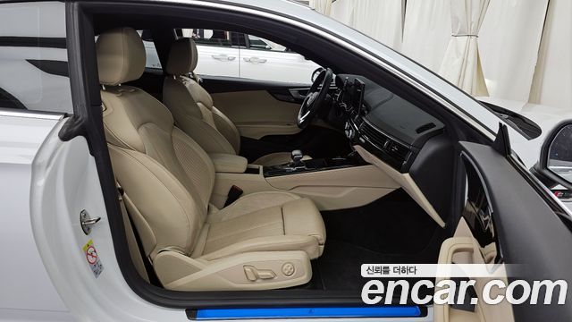 Audi A5 2022 — photo 11