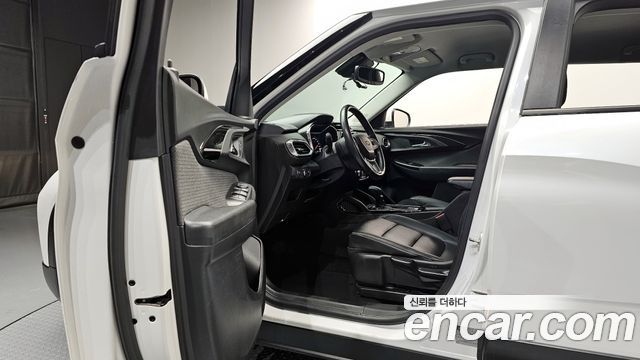 Chevrolet Korea Trailblazer 2021 — photo 10