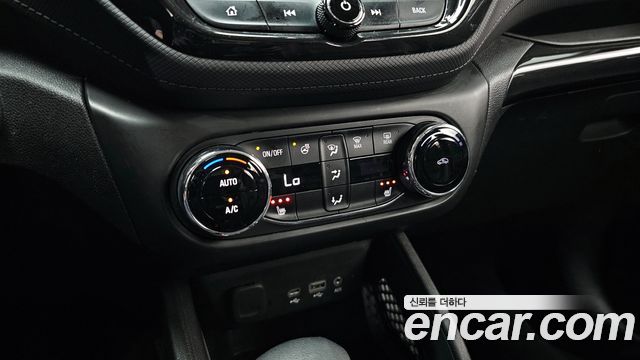 Chevrolet Korea Trailblazer 2021 — photo 17