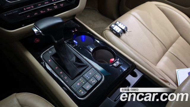 Kia Canival 2017 — photo 9