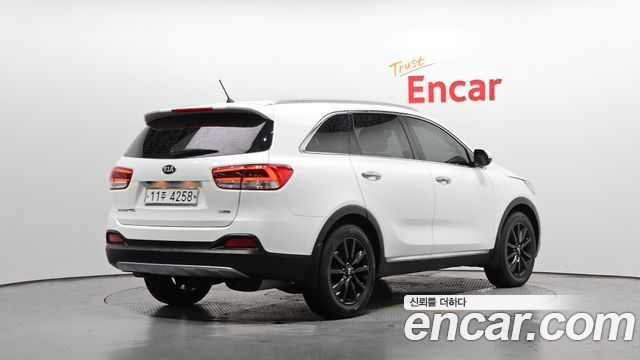 Kia Sorento 2015 — photo 2