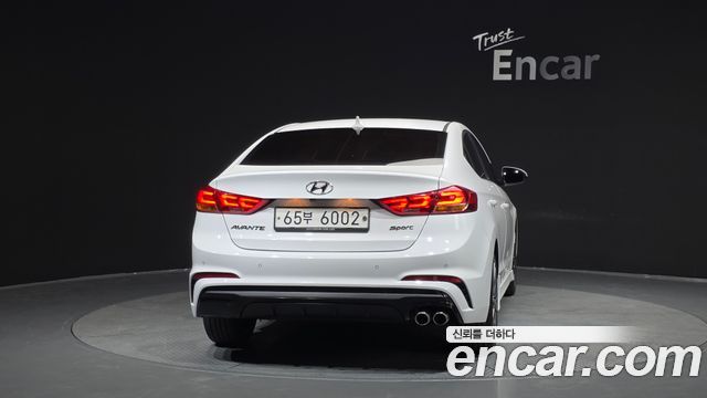 Hyundai AVANTE 2017 — photo 4