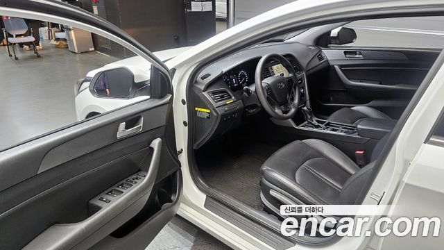 Hyundai Sonata 2016 — photo 10