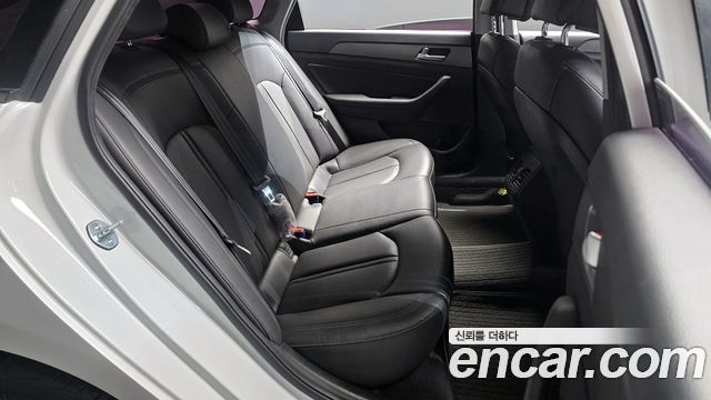 Hyundai Sonata 2016 — photo 12