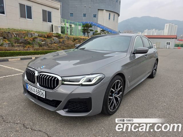 BMW 5-Series 2021 — photo 4